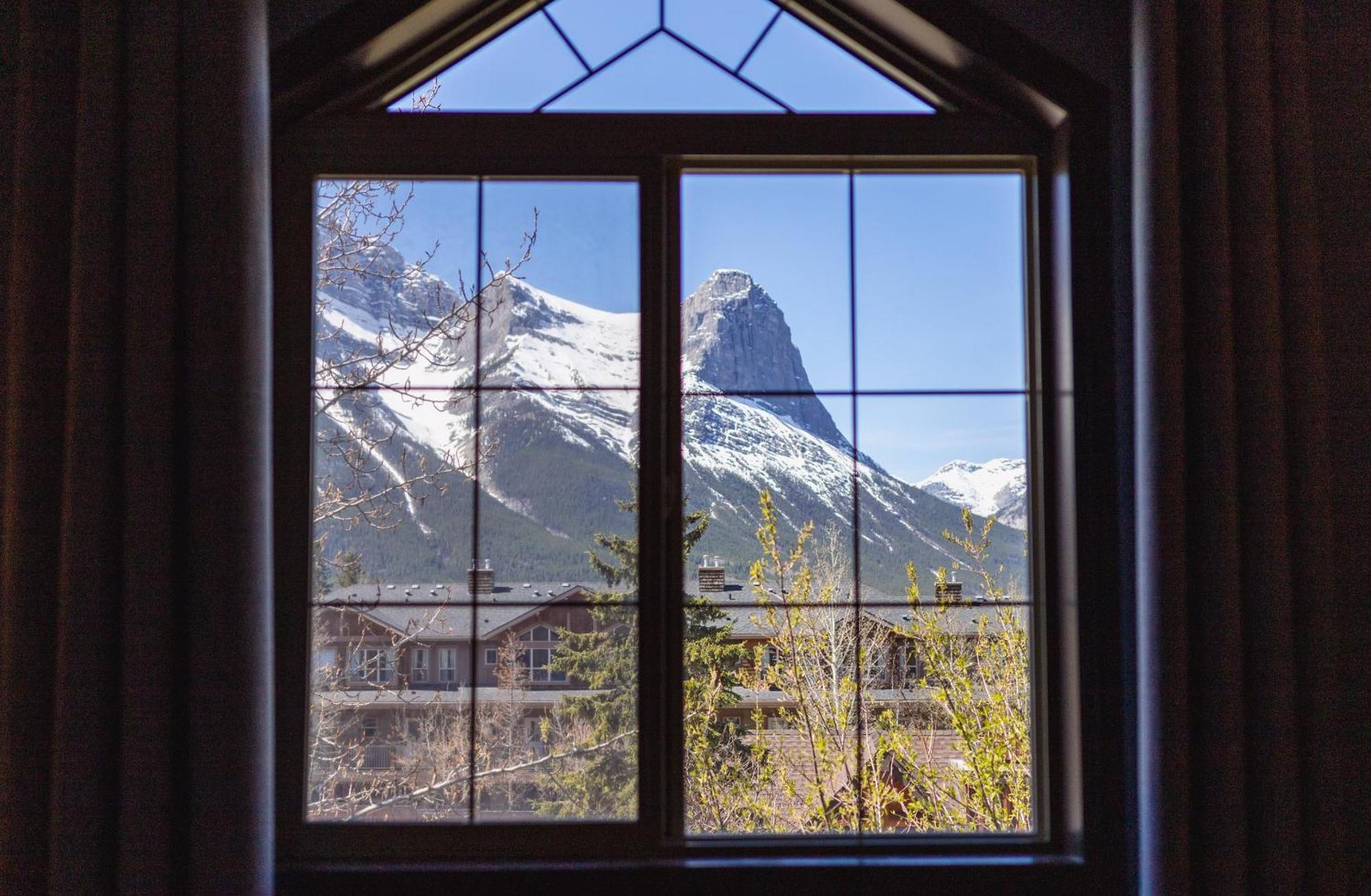 Apartamento Grassihaus Mountain Getaway Canmore Exterior foto